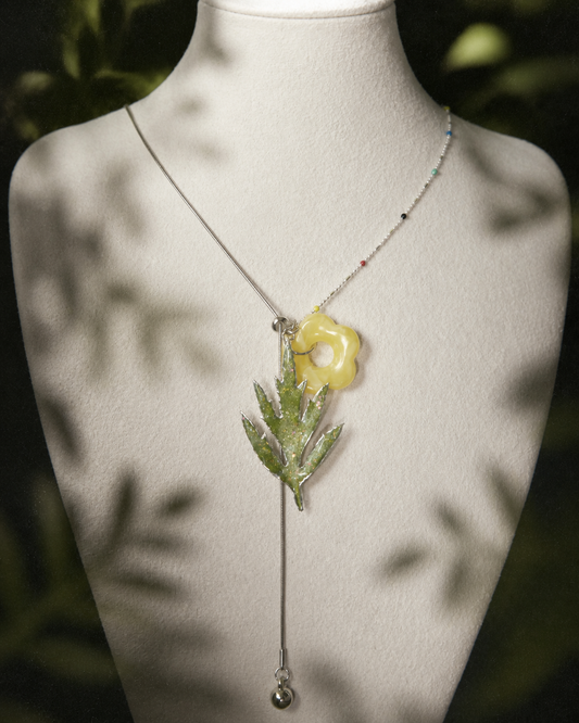 Close-up of Chinese mugwort preserved in clear resin, Chinese Mugwort Botanical Mixed-Chain Necklace botanical jewellery by Terra Decode
