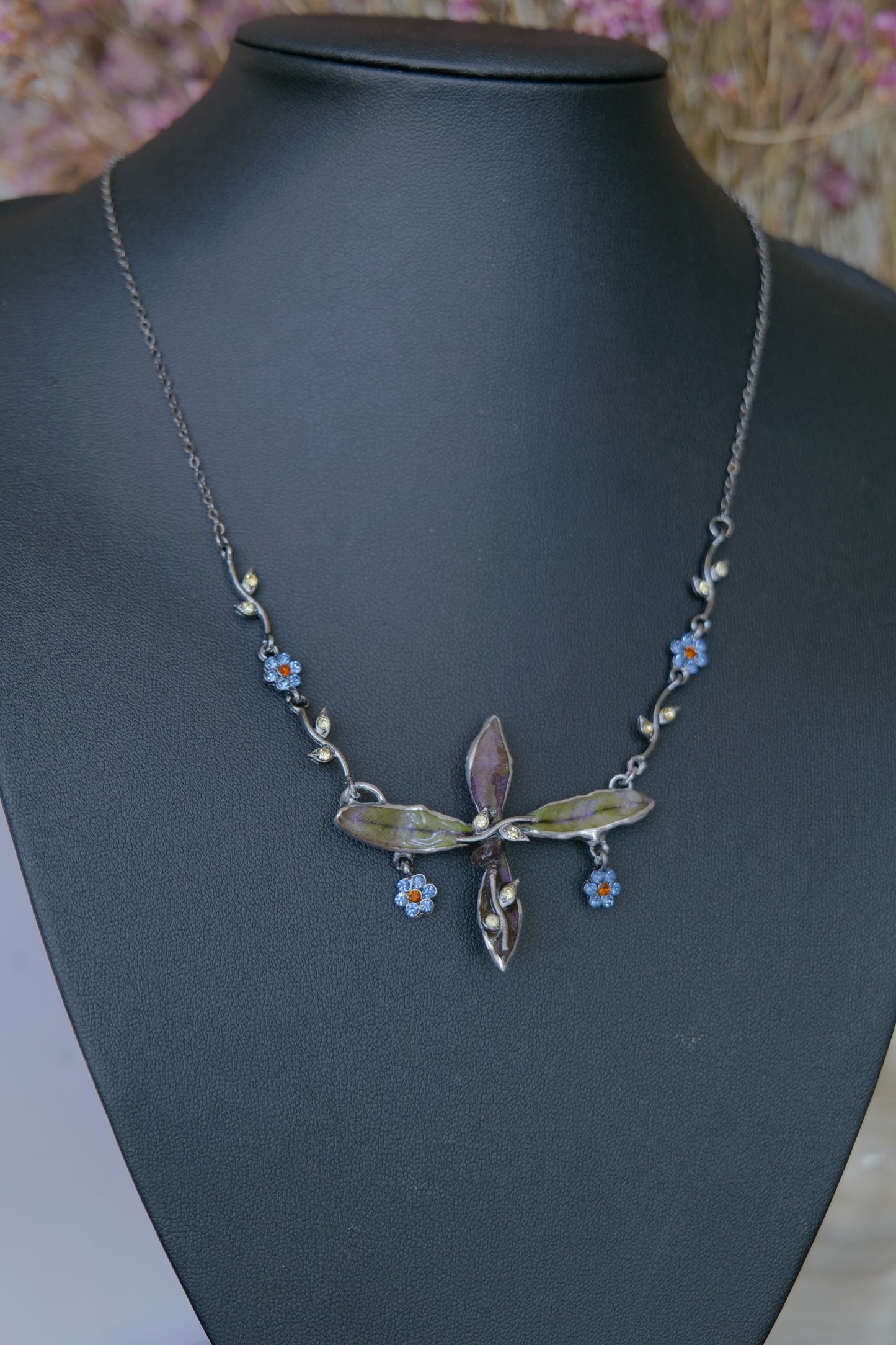 Back and fastening detail of the handmade preserved leaf necklace