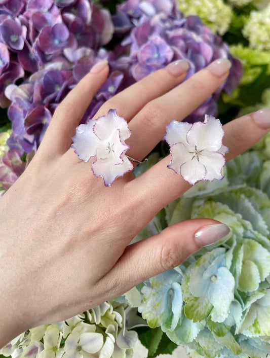 Cream White hydrangea ring with resin flower petals and adjustable gold-tone band by Terra Decode