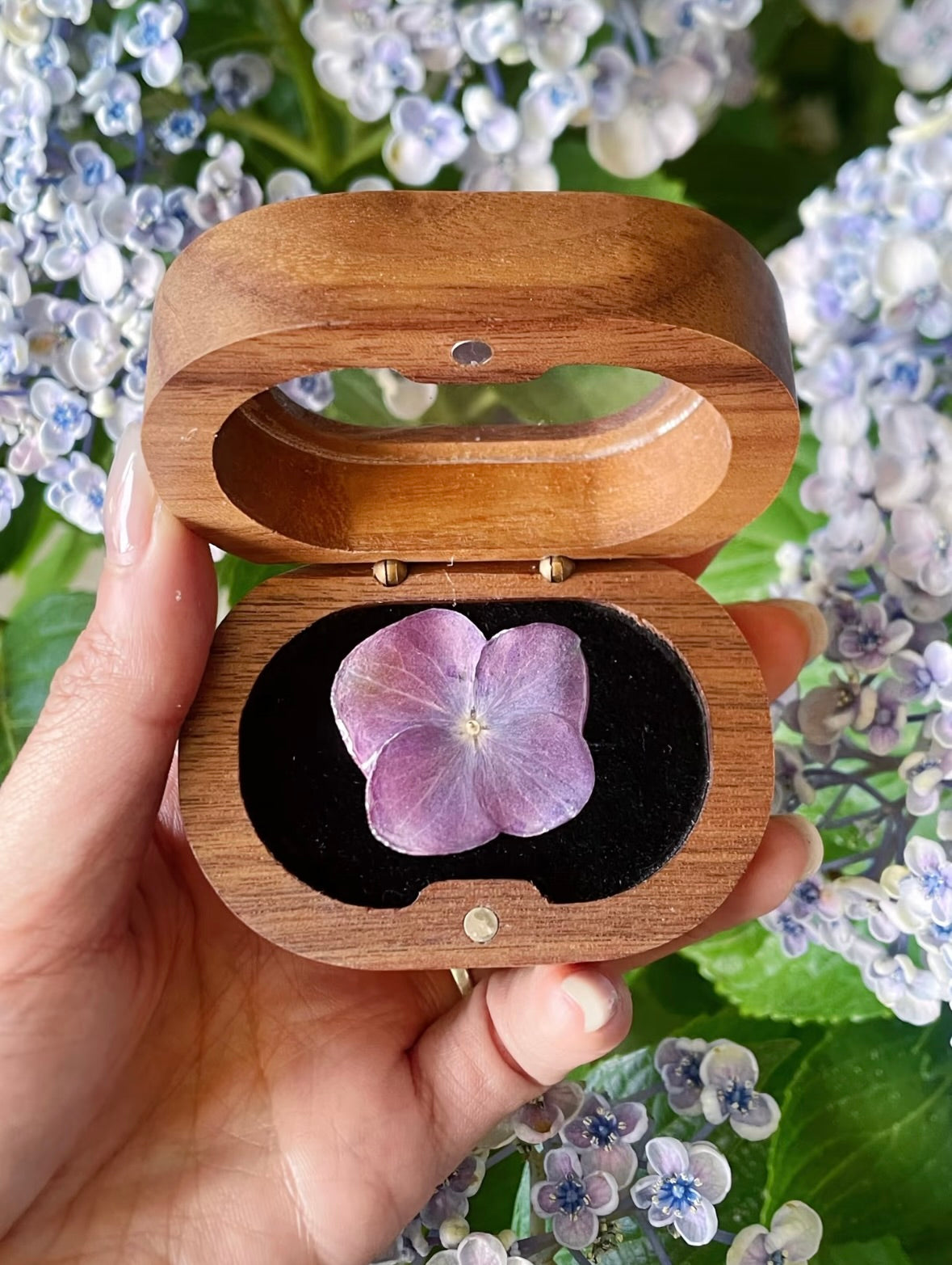 Lavender Purple hydrangea ring with translucent resin petals and adjustable metal band by Terra Decode